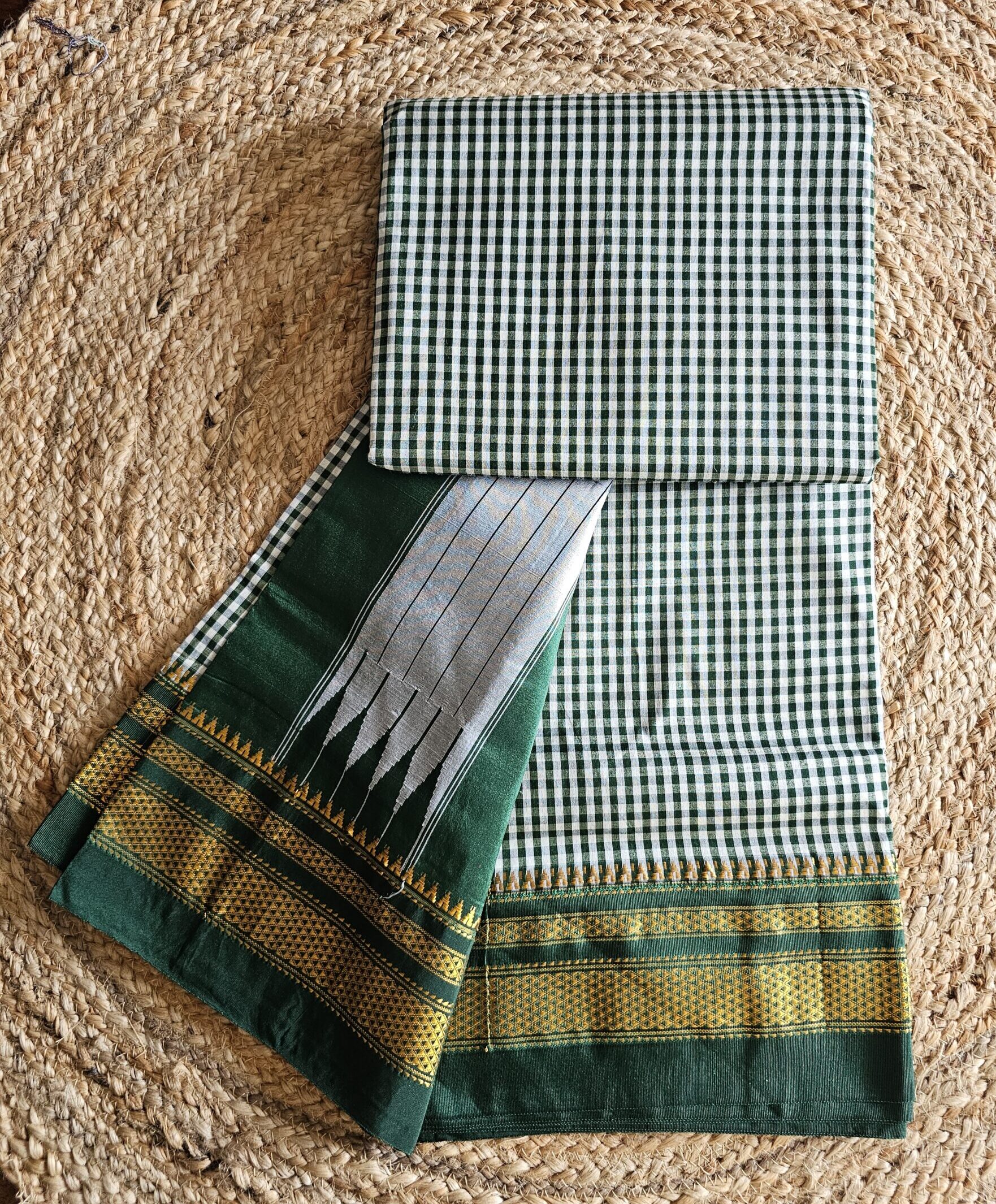 Ilkal- Green & White Chequered